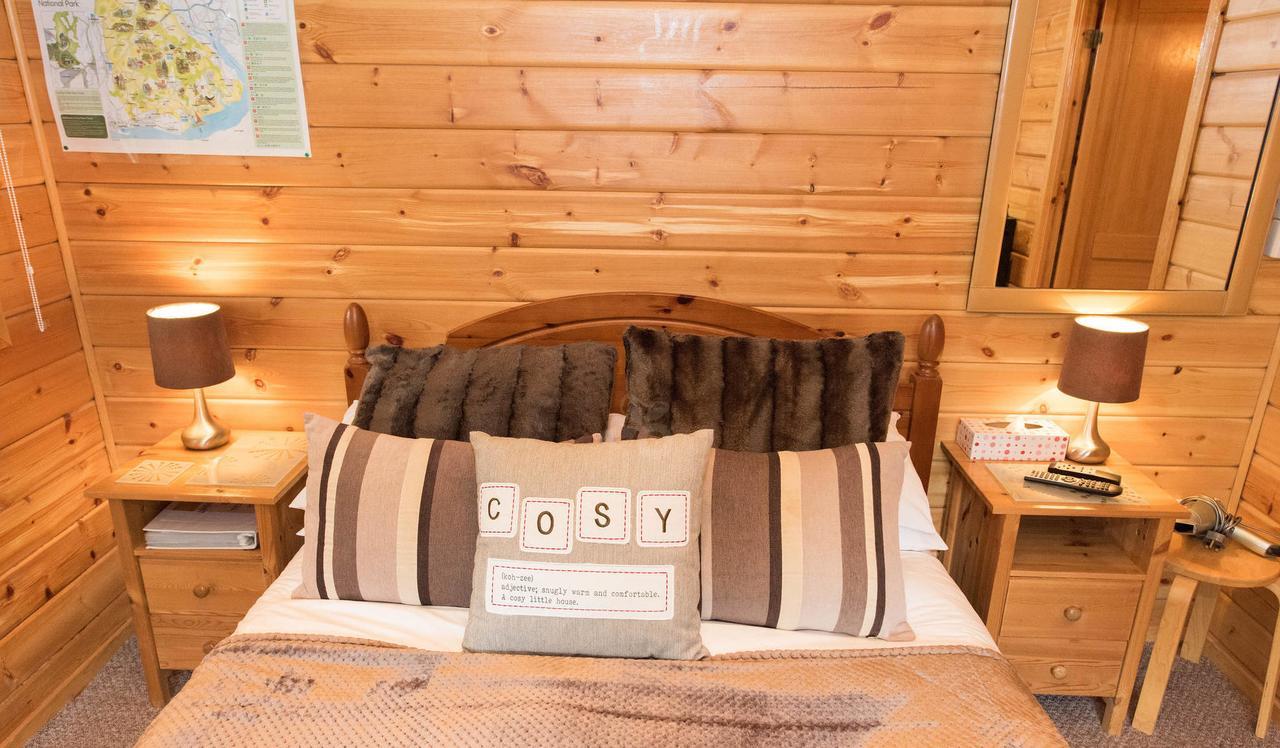 Cypress Log Cabins Accommodation Godshill  Buitenkant foto