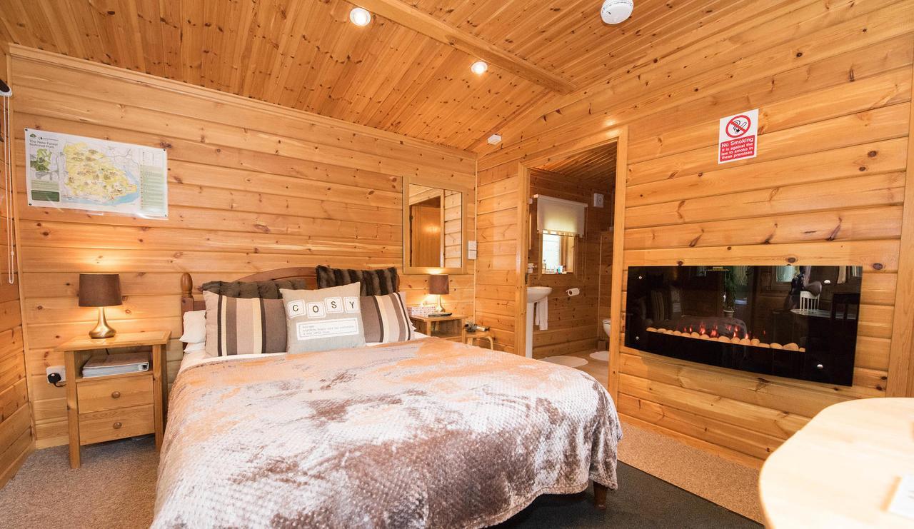 Cypress Log Cabins Accommodation Godshill  Buitenkant foto